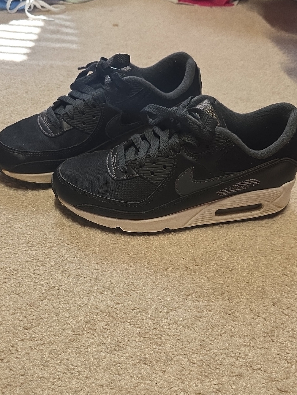 Nike Womens or unisex Black/White Air Max Sneakers